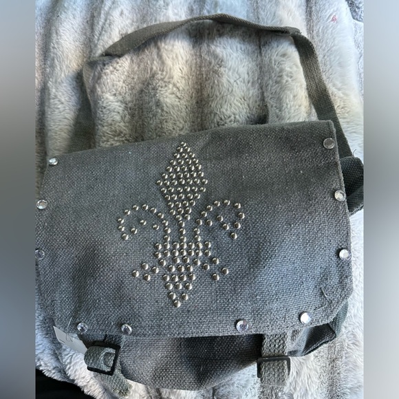 Fleur De Lis Messenger Bag - Picture 4 of 12
